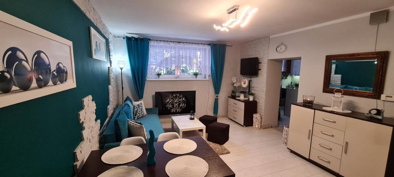 Quiet Basement Apartment พอซนาน ภายนอก รูปภาพ